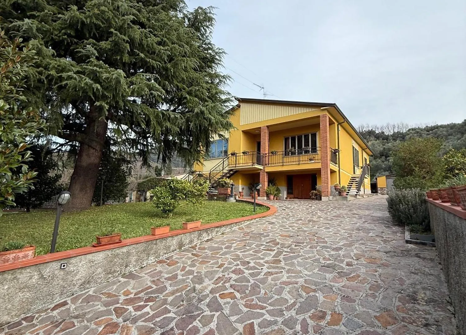 Casa Rontani Villa Quiesa Semesterbostad